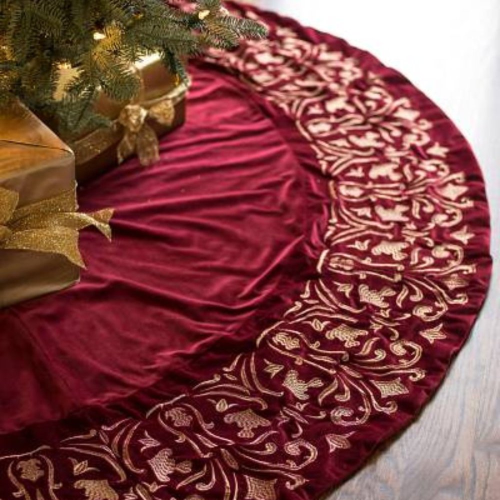 Embroidered Velvet Christmas Tree Skirt 60"